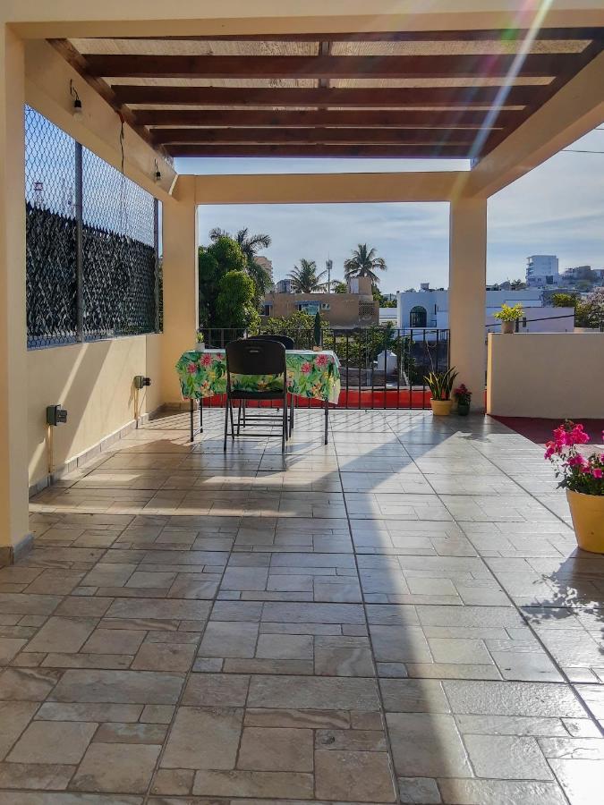מזטלן Hostal En El Centro Lakiwa מראה חיצוני תמונה