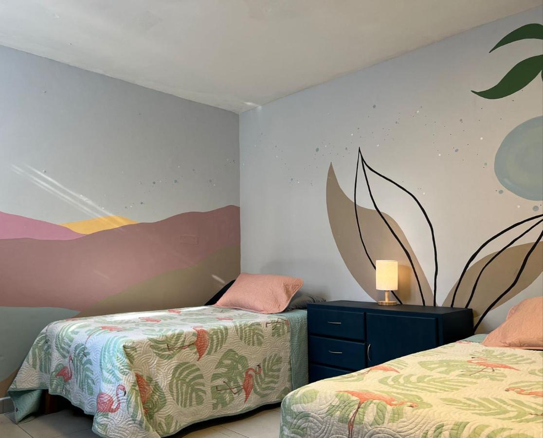 מזטלן Hostal En El Centro Lakiwa מראה חיצוני תמונה